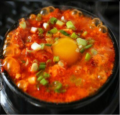 25a. Beef Kimchi Sundubu